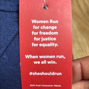 #sheshouldeun SAUCONY women’s HERO ball cap. NWT one size